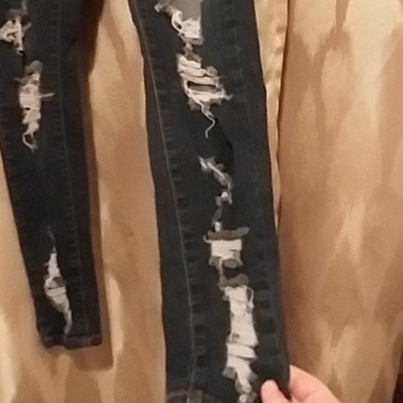 Rue 21 high rise destroyed skinny jeans sz 8*as is - Picture 4 of 16